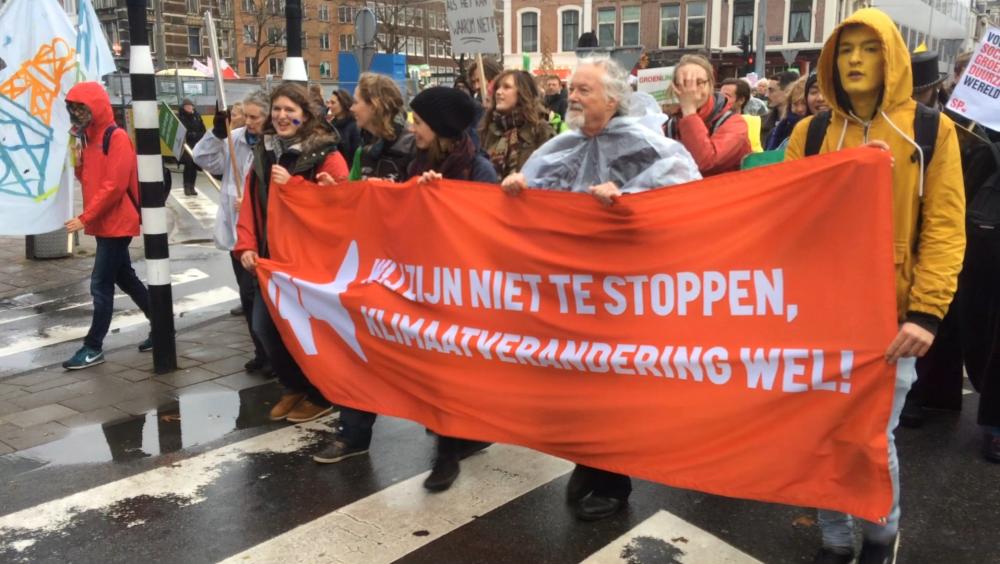 Klimaatparade 2015Spandoek.jpg