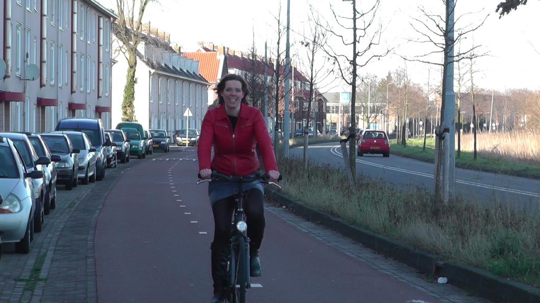 Cora-Yfke Sikkema tegen verbredingVondelweg.jpg