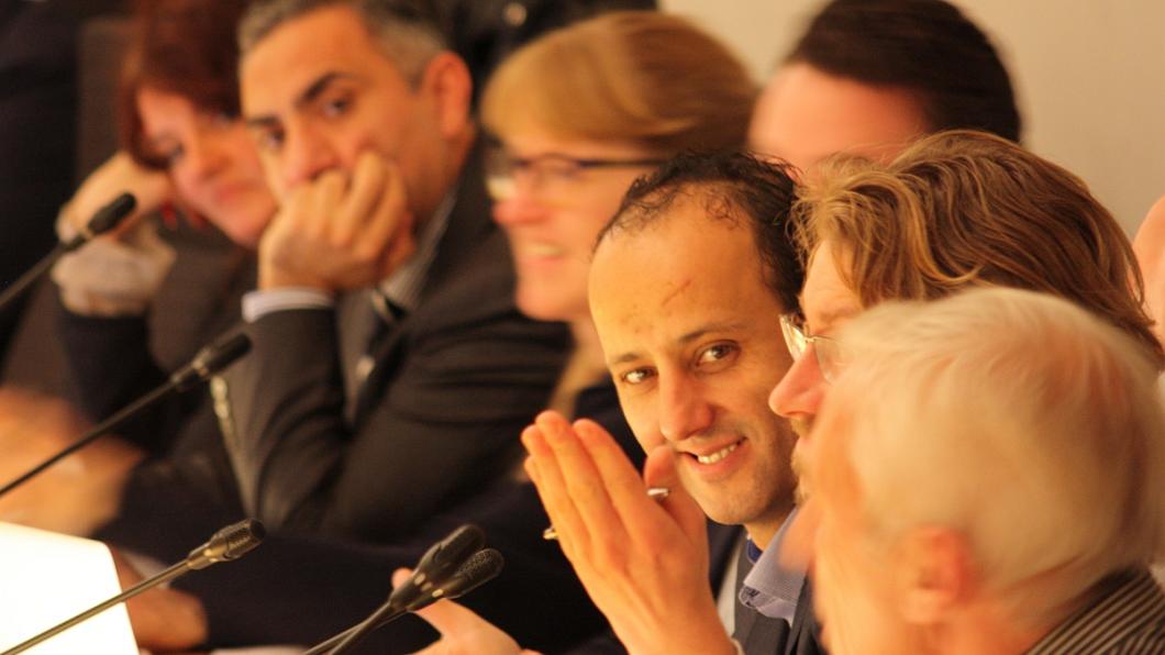 Fractie luistert naar betoog Anne Feite Bloem begrIMG_1551uitkl.jpg