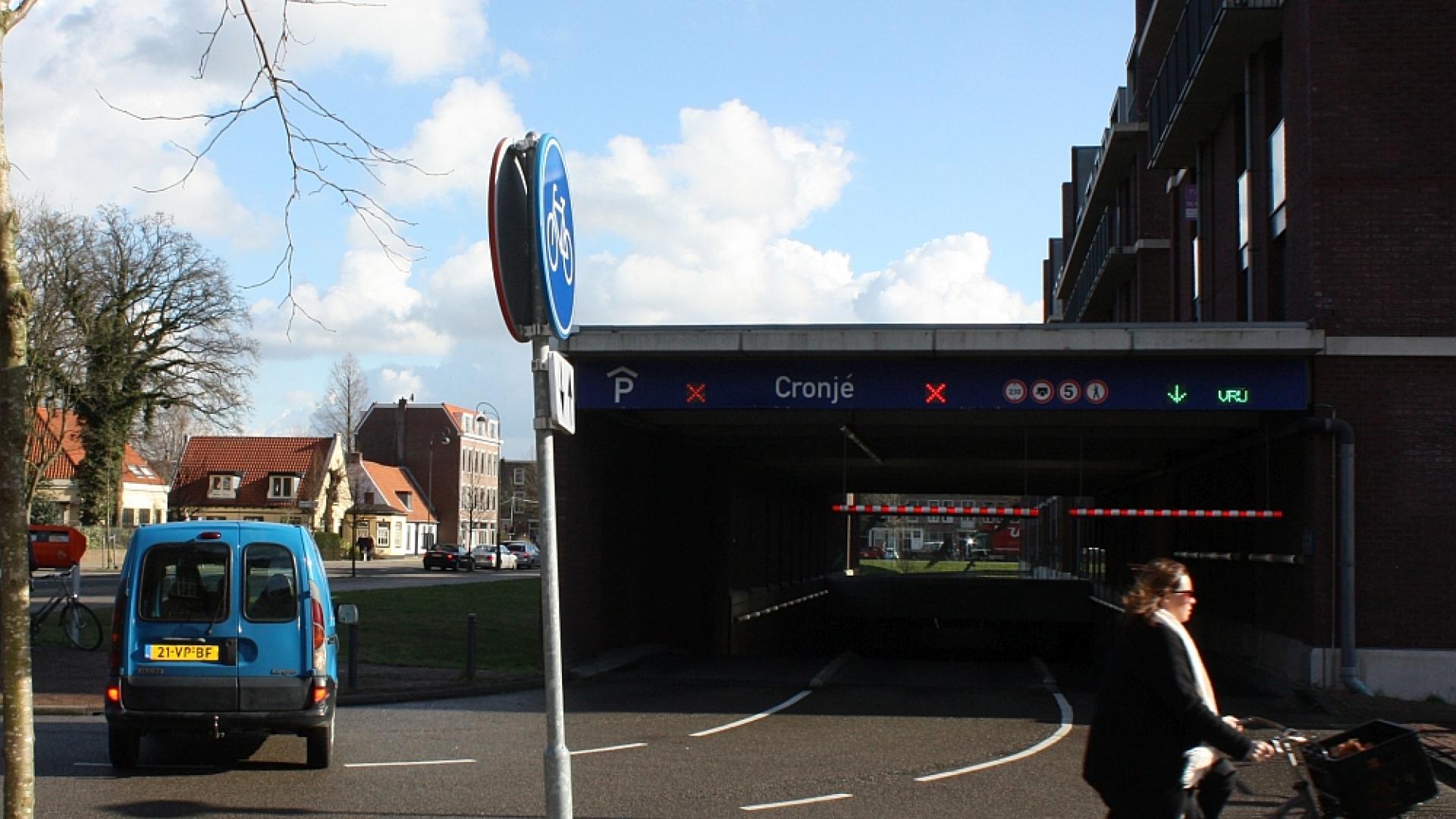ParkeergarageCronjeuitsnedeklein.jpg